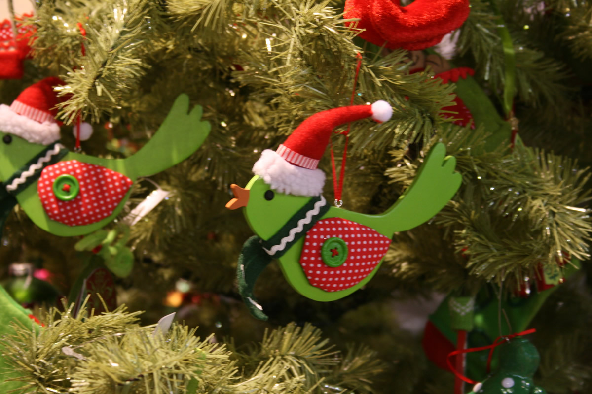 Wholesale Christmas Tree Decorations NZ